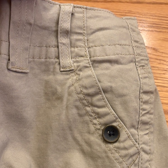 Lee Women's Tan Cargo Shorts - Picture 6 of 10